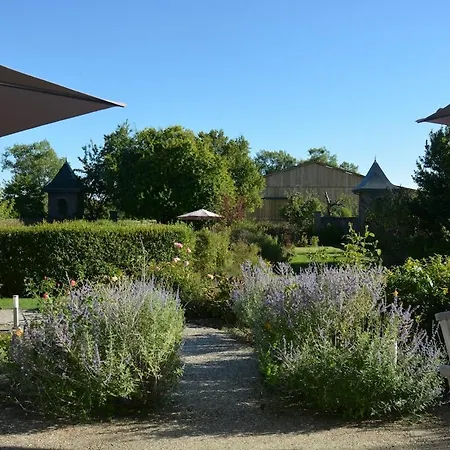 Holiday home Bienvenu Dan Le Belem Chez Pommes & Chevaux Favieres (Somme)